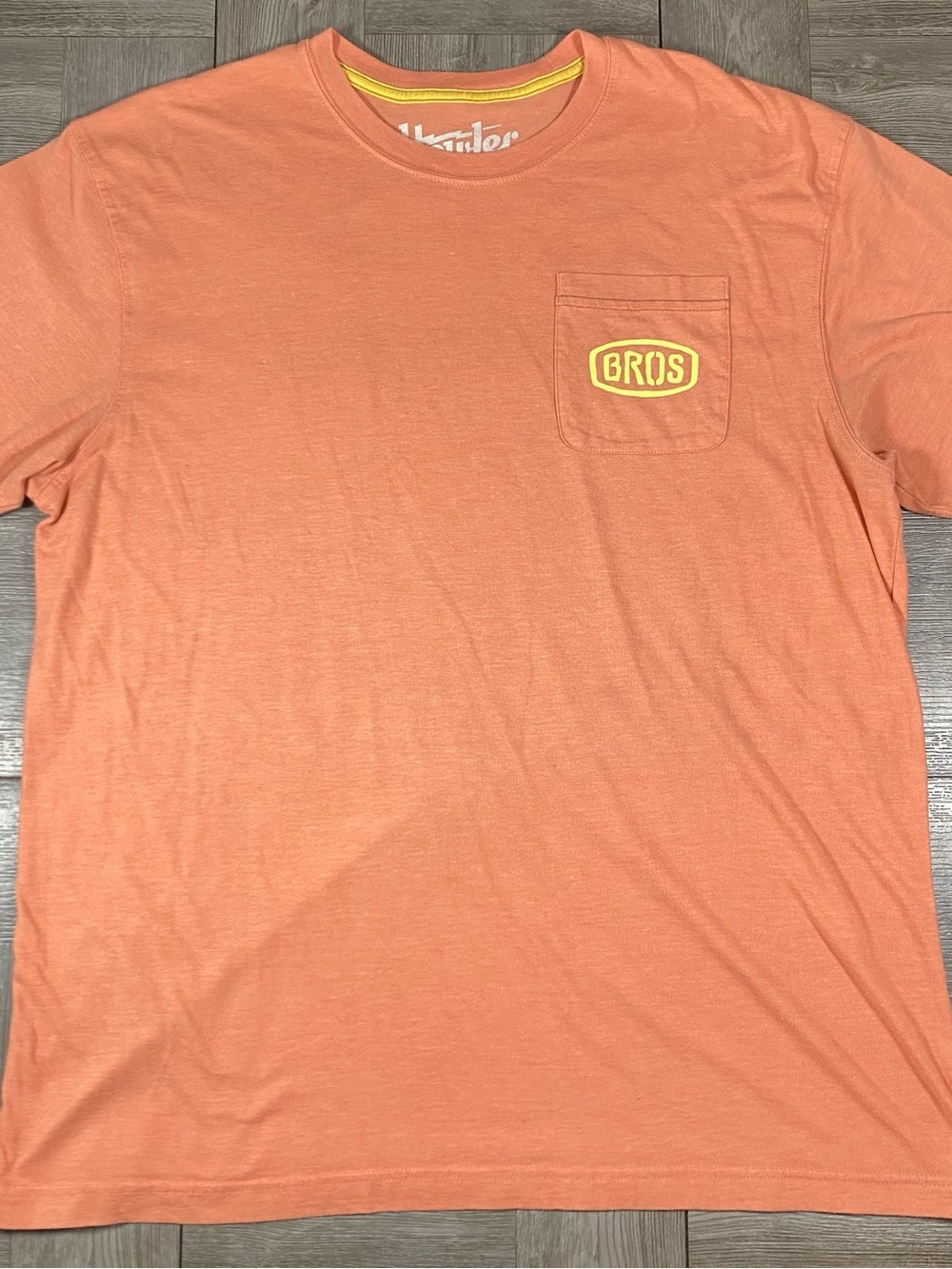 Howler Bros Men's T-Shirt Heed The Call Graphic - Pocket Shirt - Orange XL